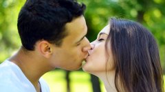 夫妻性游戏有哪些？夫妻不妨试试婴儿游戏