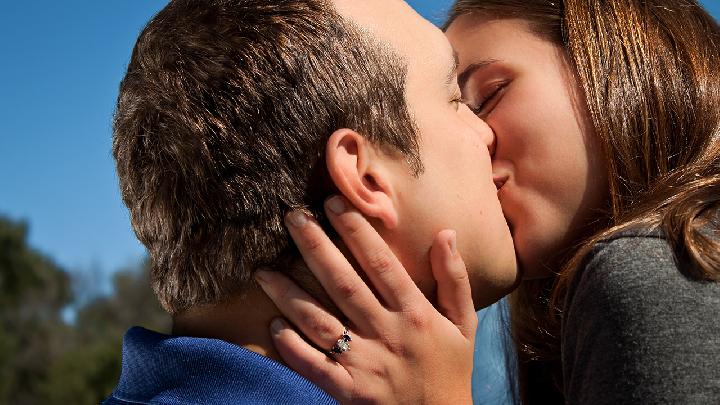 男人乱用壮阳偏方真的有用吗？男人如何提高性能力？