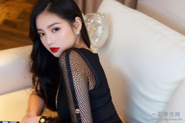 双头人长生二叔—让两个女人都满意的神器