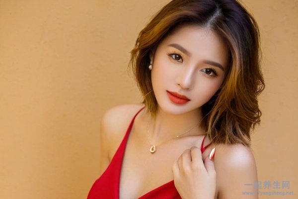 如何把自己弄GC 女生自己高潮的
