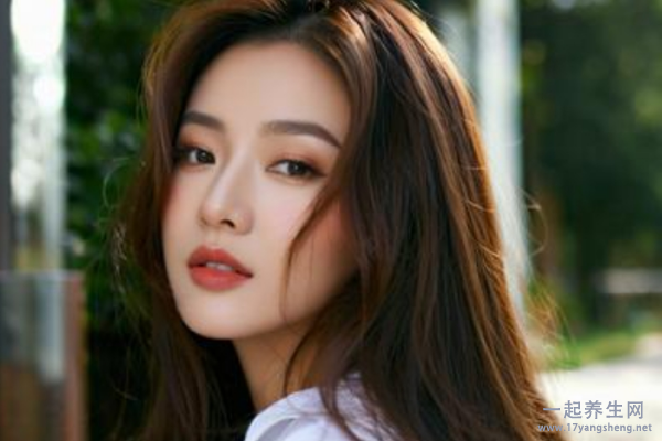 哪些接吻方式让女生腿软 接吻的