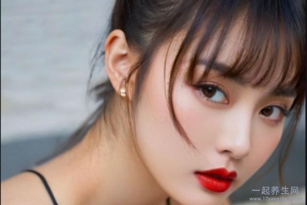 女人自慰私处 女人用香蕉自慰法