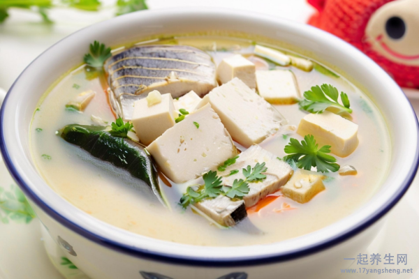 鱼头豆腐汤感冒可以喝吗 鱼头豆